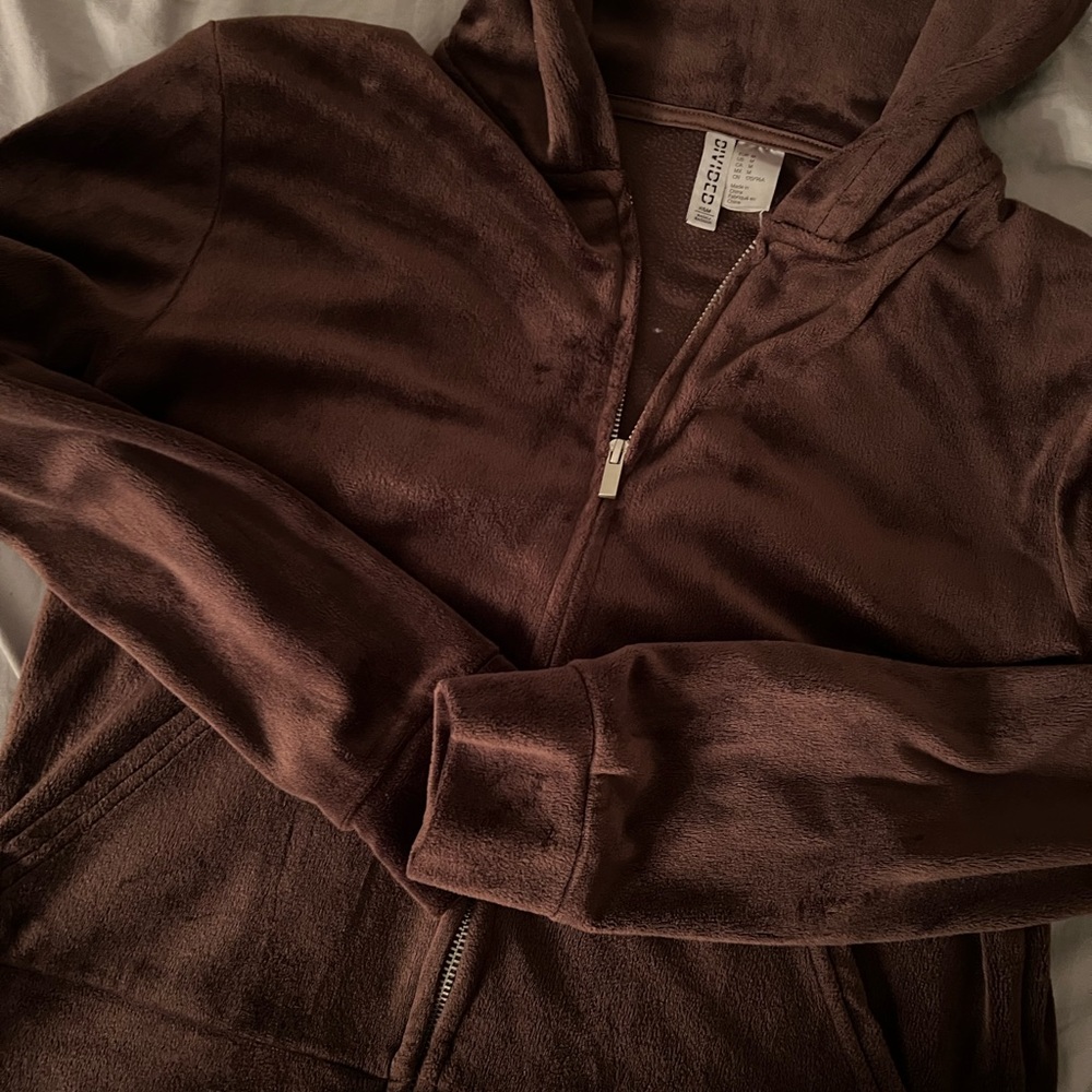 h&m velour zip up hoodie